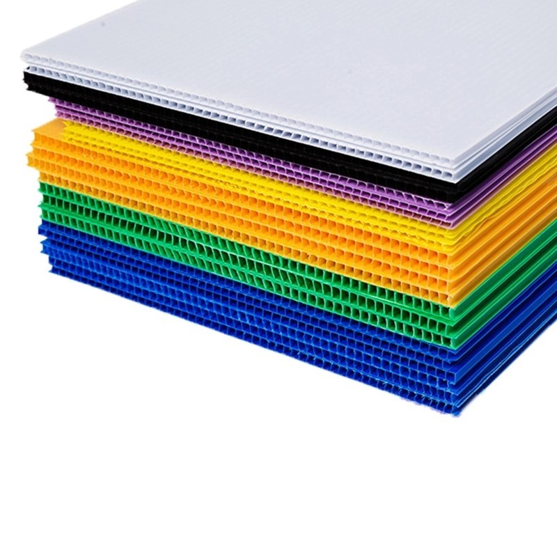 PC中空板材(阳光板)定制厚度