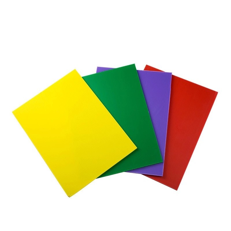 PC中空板材(阳光板)定制厚度